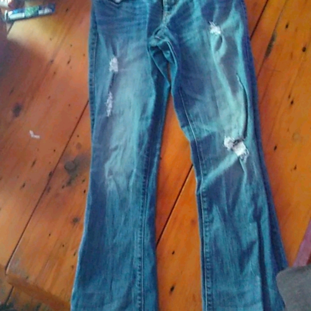 Vs love sz 6 destroyed bootcut jeans